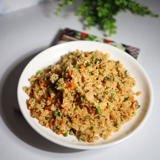 芦笋胡萝卜香肠炒饭