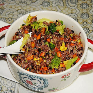 西兰花胡萝卜蛋炒饭