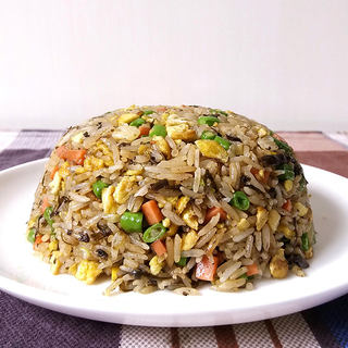 橄榄菜鸡蛋炒饭