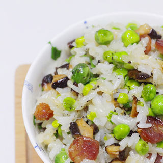 香菇碗豆腊肠糯米饭