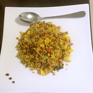 没有胃口？不如来份香喷喷的炒饭吧--雪菜肉丝炒饭！