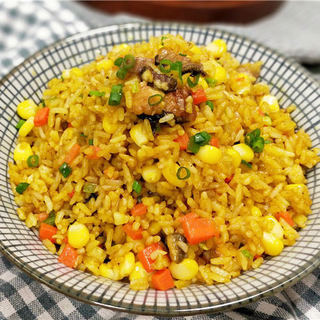 咖喱鳗鱼蛋炒饭