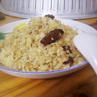熏肠黄金炒饭