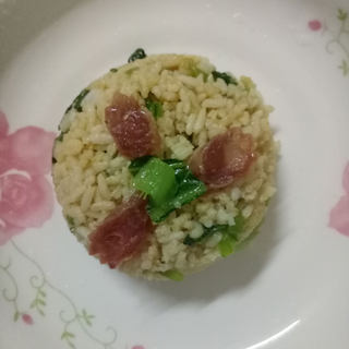 腊肠芥菜蛋炒饭