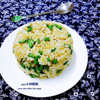 黄金翡翠珍珠炒饭~豆角小米炒饭