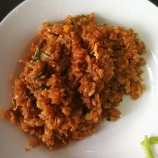 葱香酱油蛋炒饭