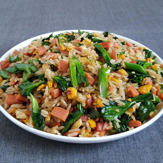 芥蓝火腿蛋炒饭