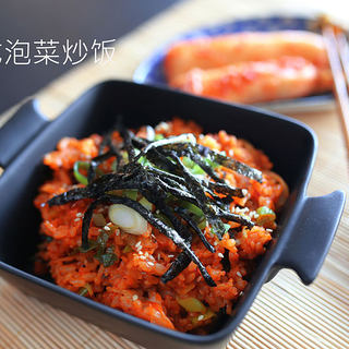 5分钟韩式泡菜炒饭