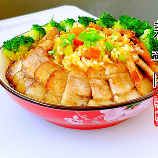 蚝油五花肉炒饭