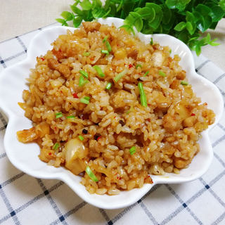 辣白菜肉丁炒饭