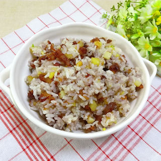 土豆腊肠炒饭