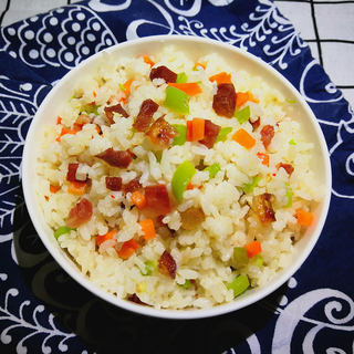 腊肠炒饭