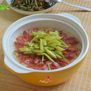香肠煲仔饭