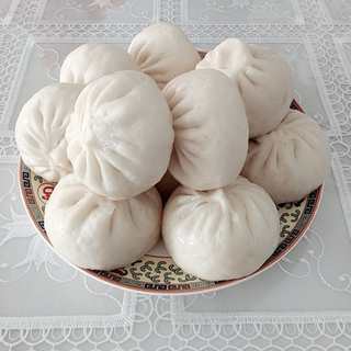 酸菜馅包子