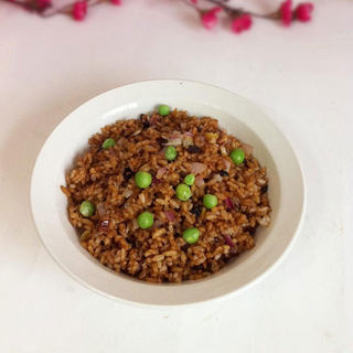黄豆酱炒米饭