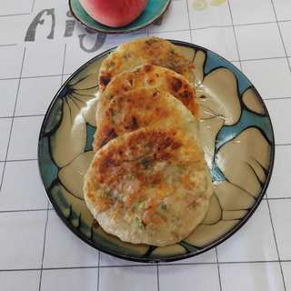 粉条鸡蛋韭菜馅饼