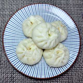 鹿茸菇肉包