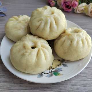 鲜肉豇豆包子