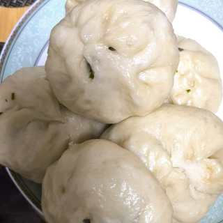 猪肉韭菜包子
