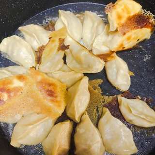 芹菜猪肉煎饺