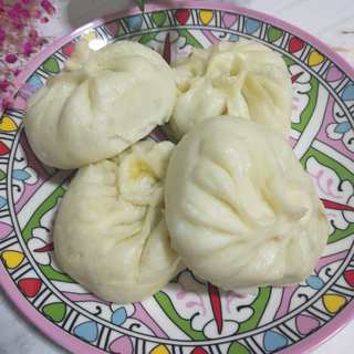 韭菜鸡蛋馅包子