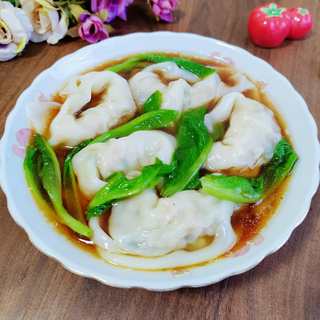 萝卜肉馅馄饨