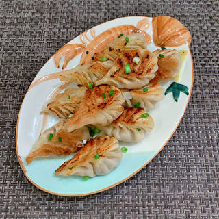 鹿茸菇肉馅煎饺