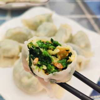 菠菜鸡蛋饺子
