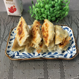 冰花芹菜肉馅煎饺