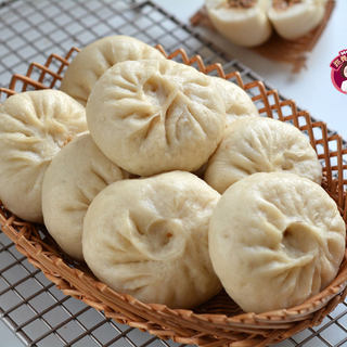 杏鲍菇酱肉包子