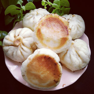 香菇洋葱肉煎包