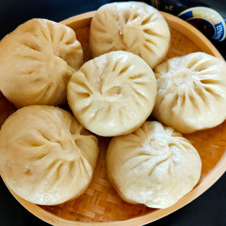 猪肉西葫三鲜包子