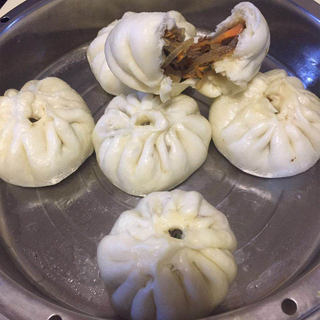 香菇粉丝包子