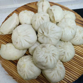 南瓜虾仁素包