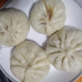 香菇酱肉包