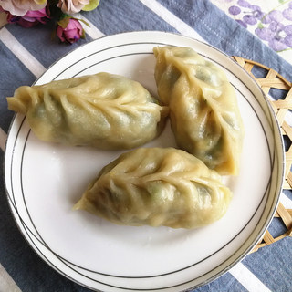 青菜鸡蛋豆腐蒸饺