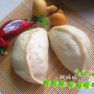 槐花蛤蜊肉包子