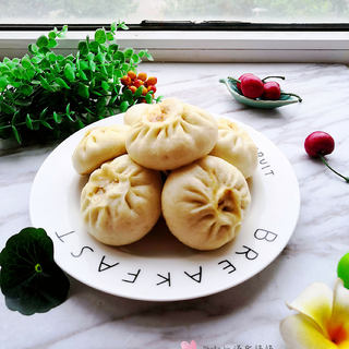 肉三鲜包子