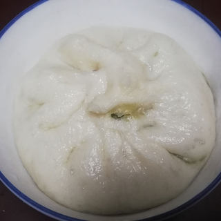 家常韭菜鸡蛋虾皮大包子