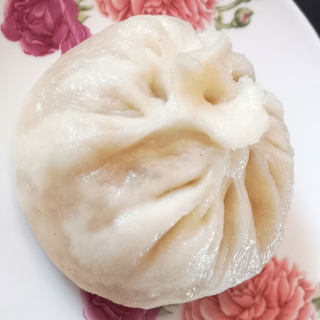 猪肉白菜蒸包