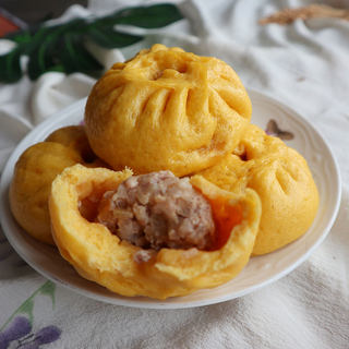 猪肉冬瓜馅包子