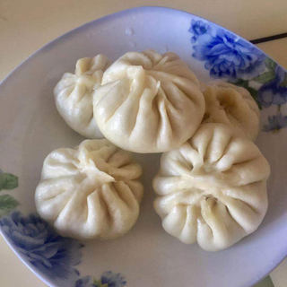 鲜肉包子