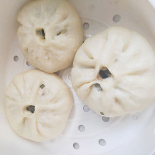 韭菜鸡蛋粉丝包