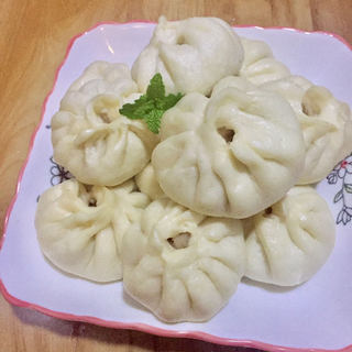 香菇猪肉粉丝包子
