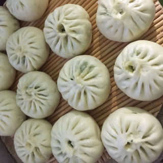 韭菜鸡蛋馅包子