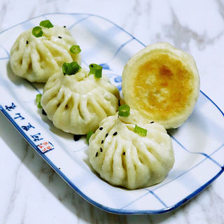 海的味道-紫菜虾仁生煎包