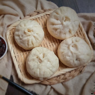 茄子馅包子