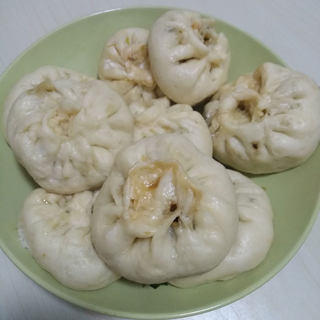 圆白菜韭菜鸡蛋素包子