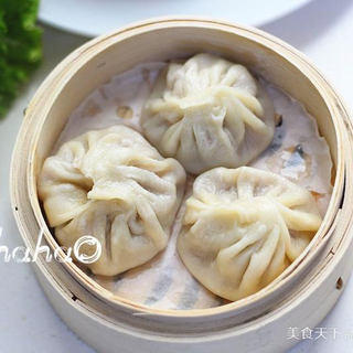 灌汤小笼包