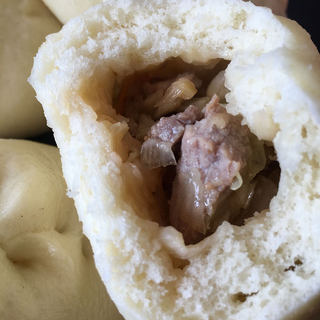 白菜肉丁包